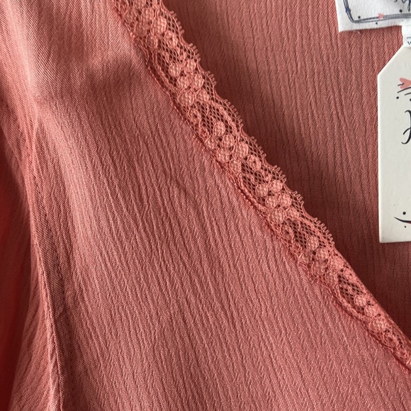 Melon colored peplum top - Picture 3 of 5